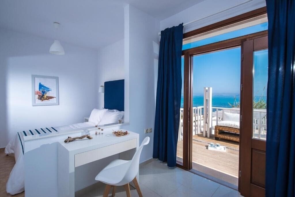 Отель Golden Grain Suites 3*