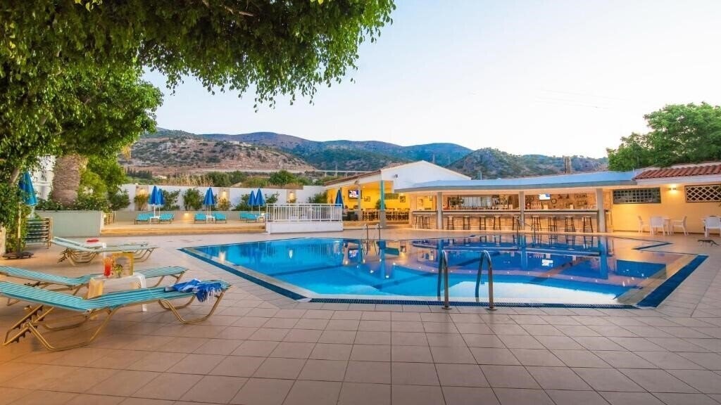 Готель Melissa Apartment 3*