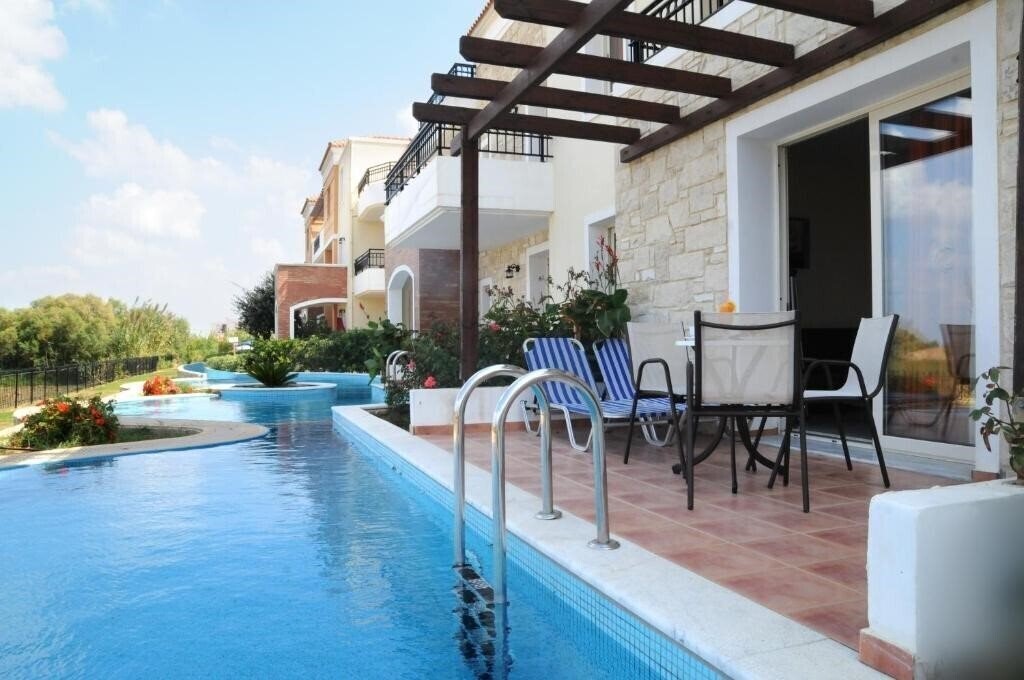 Зображення Chrispy World Hotel & Bungalows 4*