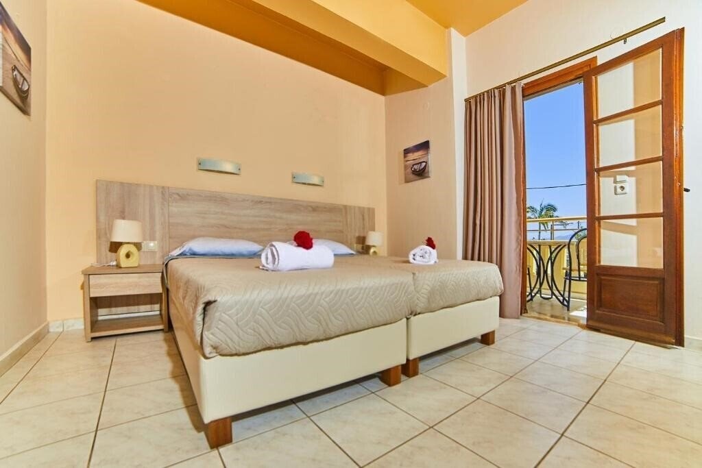 Фото Villa Diasselo Apartments 3*