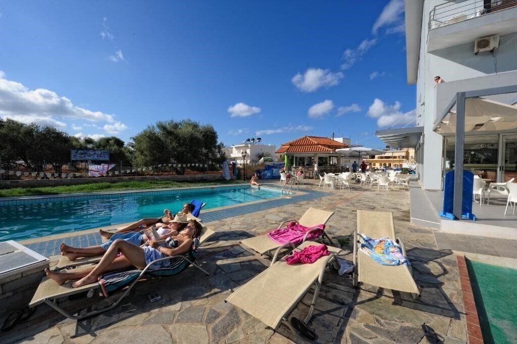 Фото Hermes Hotel Malia 3*