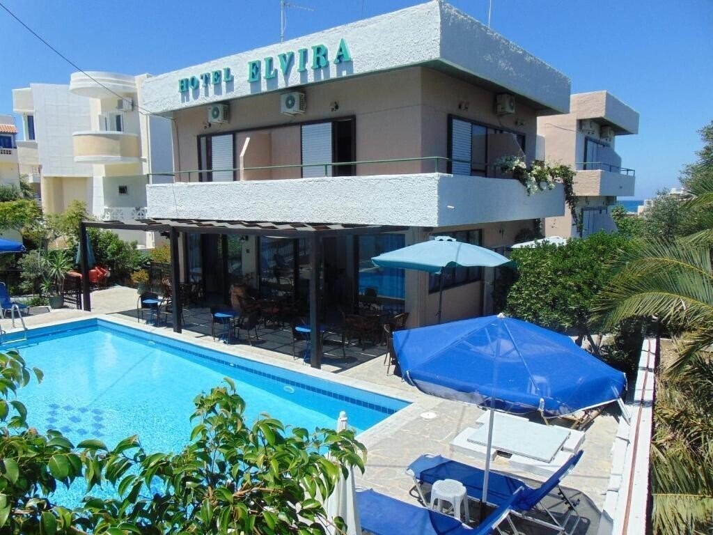 Готель Elvira Hotel 2*