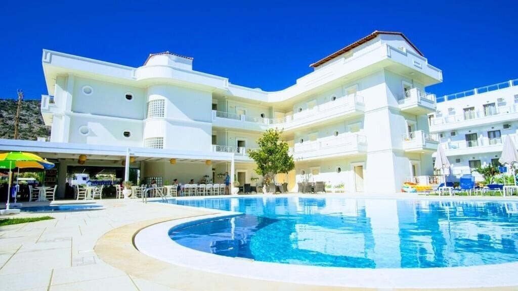 Готель Pela Sofia Aparthotel 3*