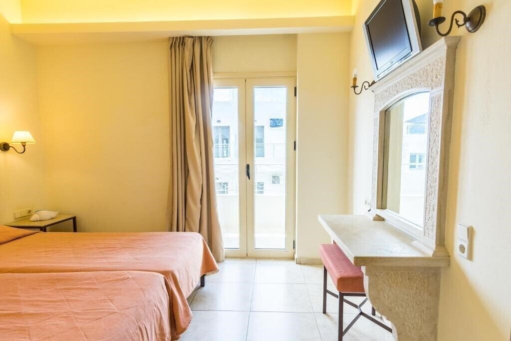 Фотографія Pela Sofia Aparthotel 3*