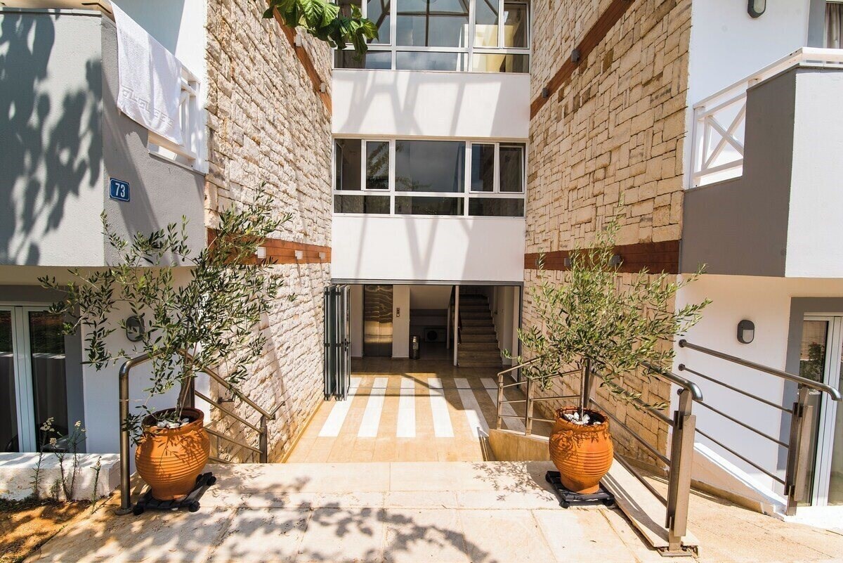 Картинка Comfort Vangelis Studios 3*