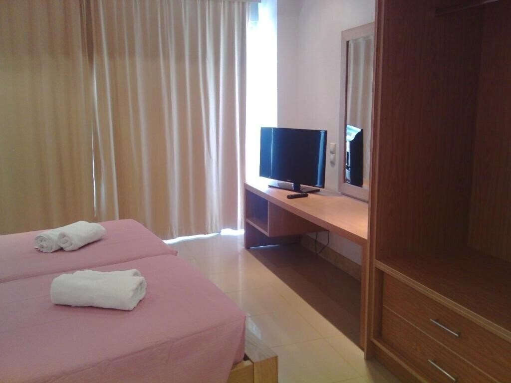 Фото Maria Apartments (Agia Pelagia) 3*