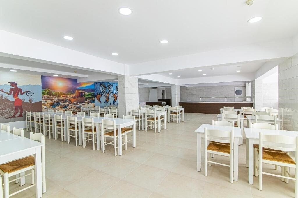 Изображение Triton Hotel 3*