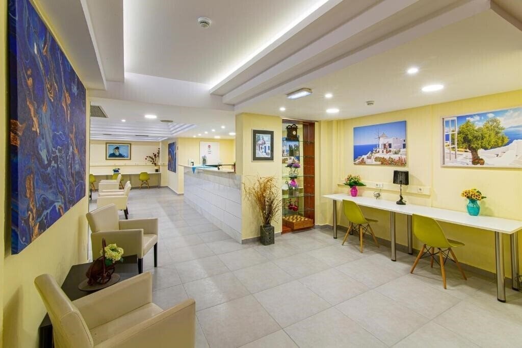 Картинка Triton Hotel 3*