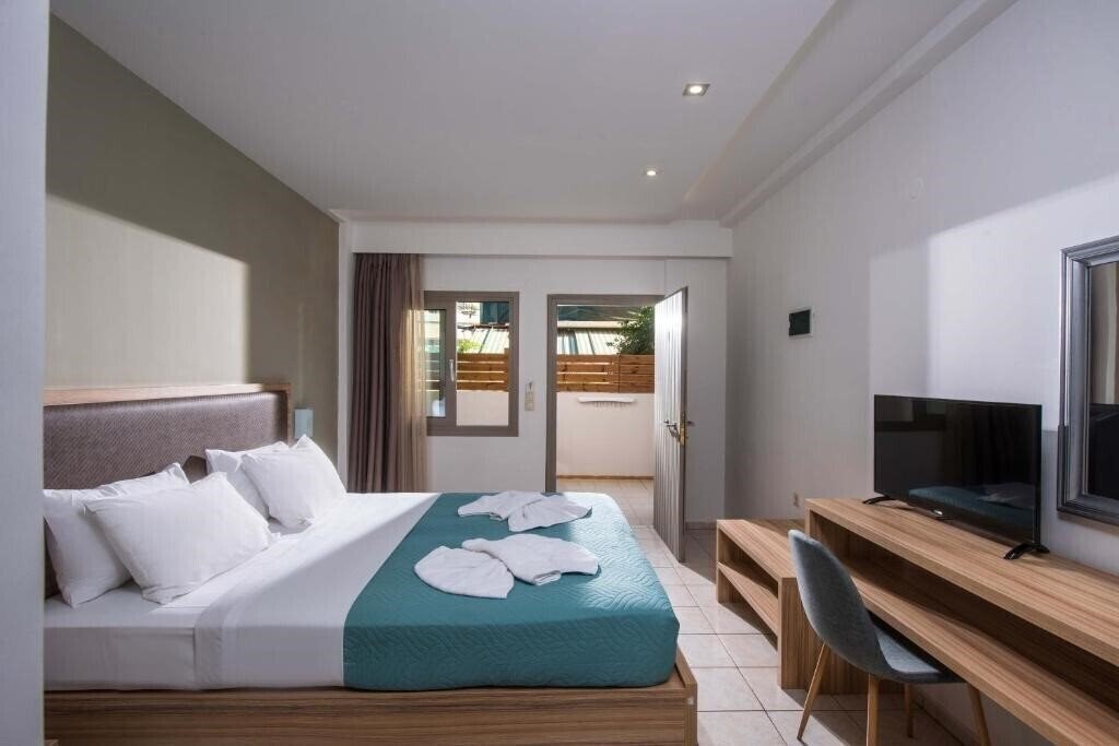 Картинка Thania Seaside Luxury Smotel 3*