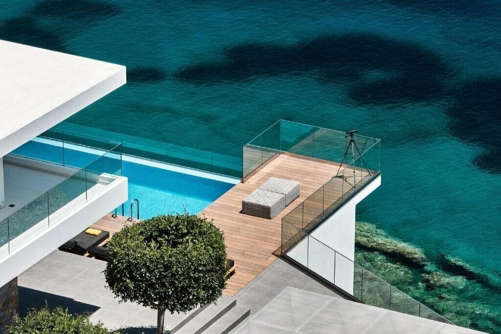Готель Epavli Luxury Villa 5*
