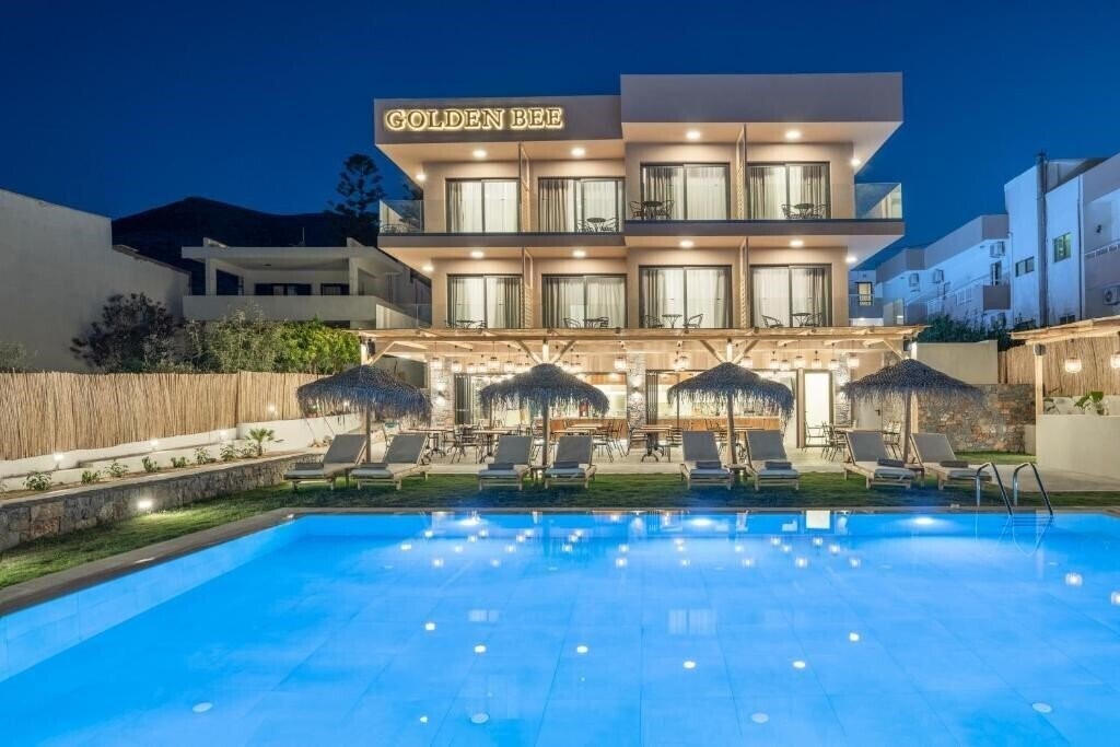 Отель Golden Bee Lifestyle 4*