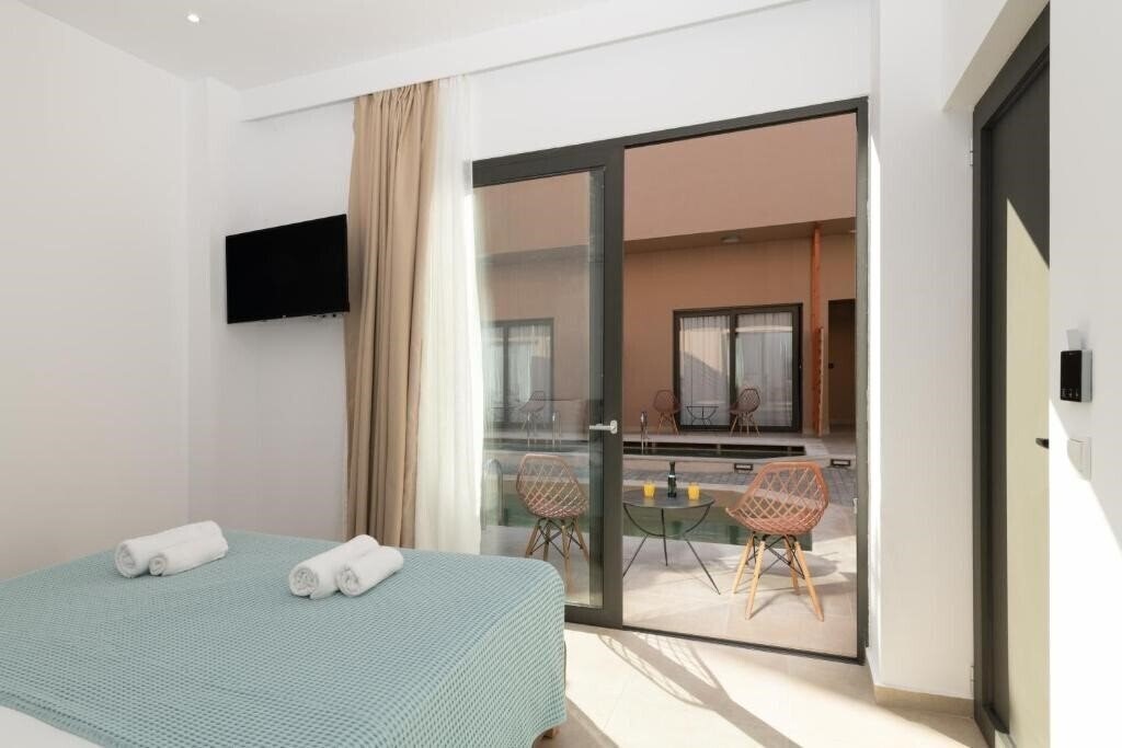 Картинка Golden Bee Lifestyle 4*