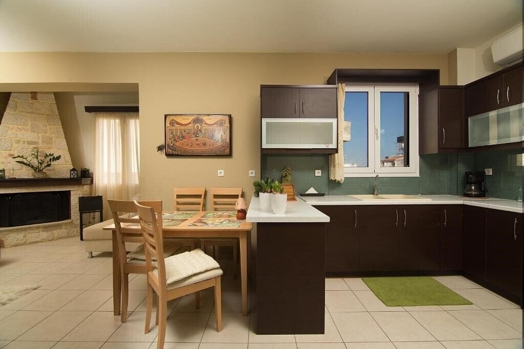 Готель Home Suites 4*