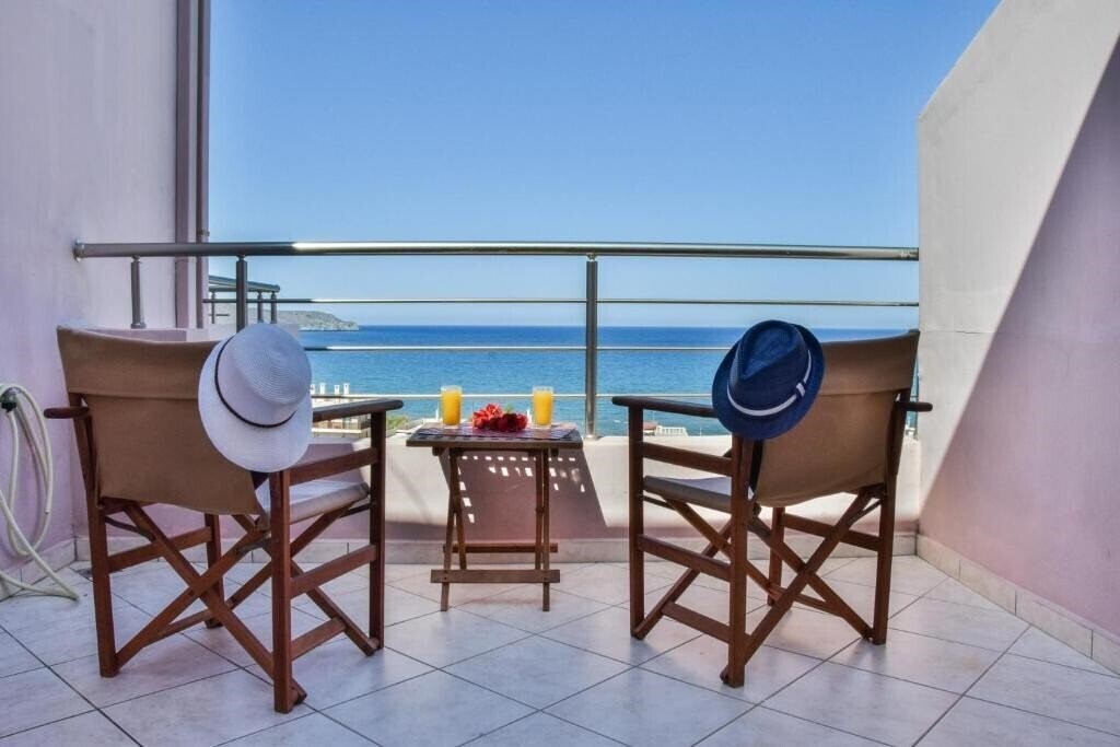 Готель Roumpini Homes 4*