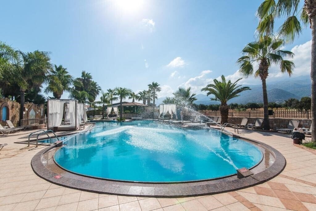Картинка Oasis Studios 1*
