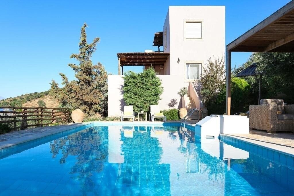 Готель Listaros Country Villas 4*