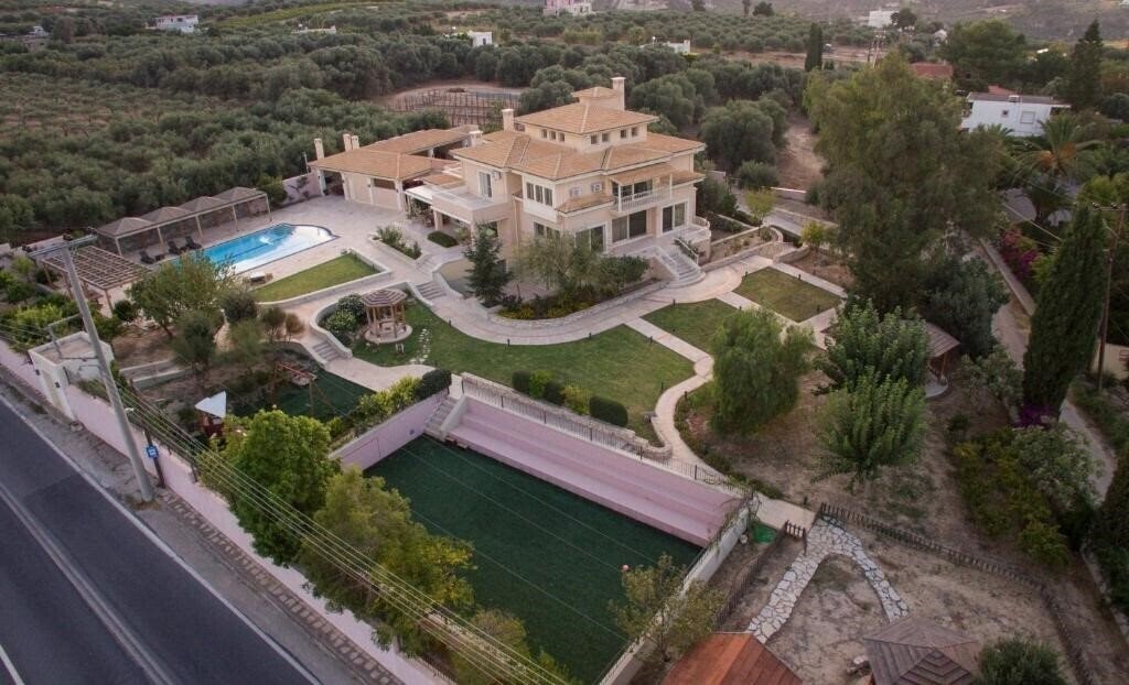 Отель Villa Metaxas 4*