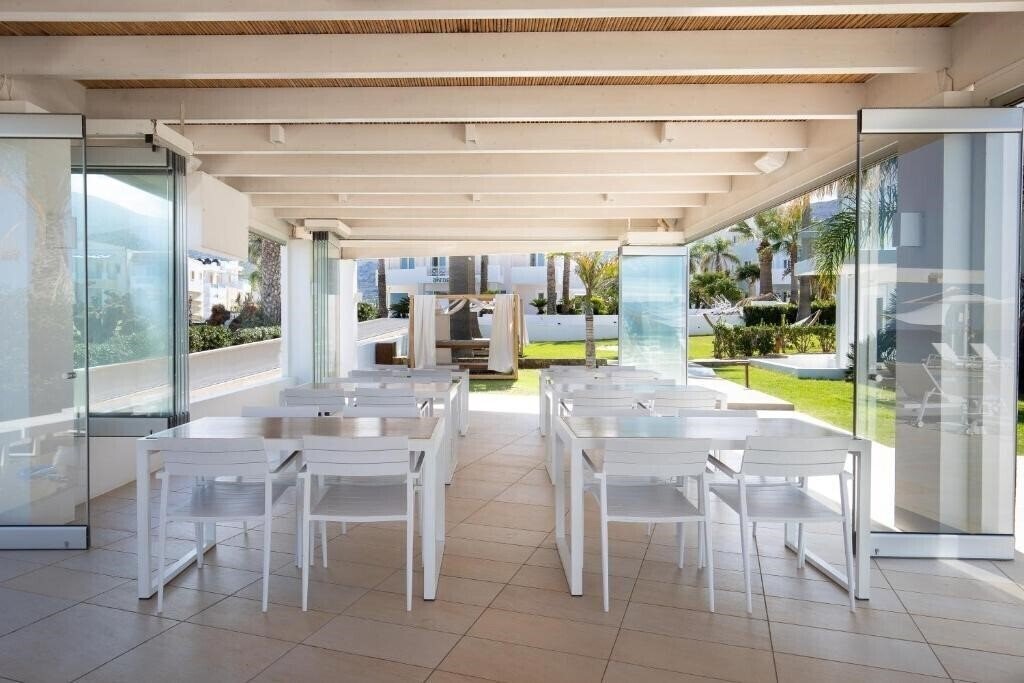 Фотография Akrogiali Beach Hotel Malia 3*