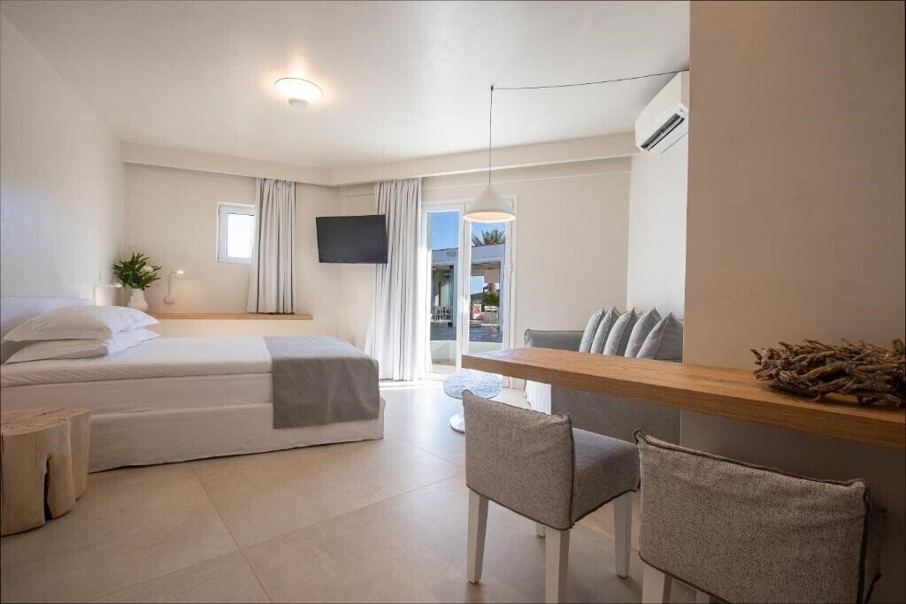 Изображение Akrogiali Beach Hotel Malia 3*