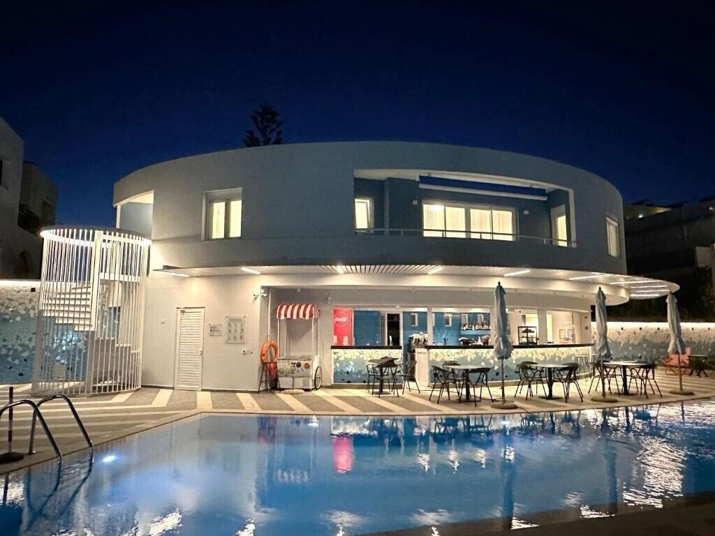 Фото Evdokia Suites 4*