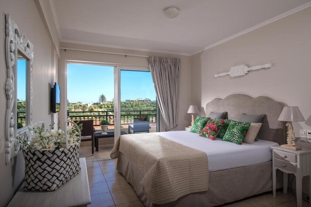 Фото Ammos Boutique Apartments & Suites 3*