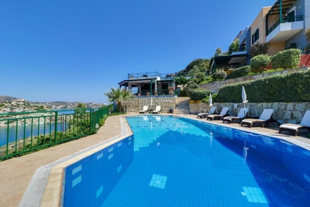 Фотографія Erivolos Studios & Apartments 3*
