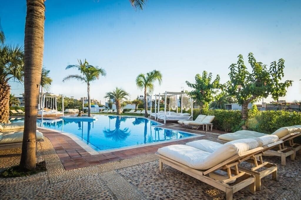 Фото Parthenis Hotel & Suites 3*