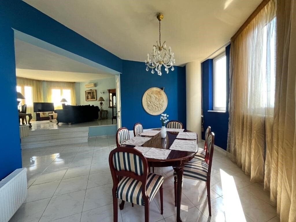 Зображення Rafkos Hill Mansion 3*
