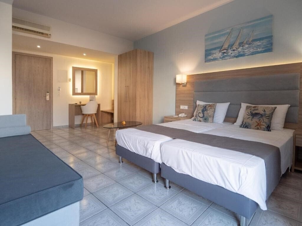 Фото Aristo Studios 3*