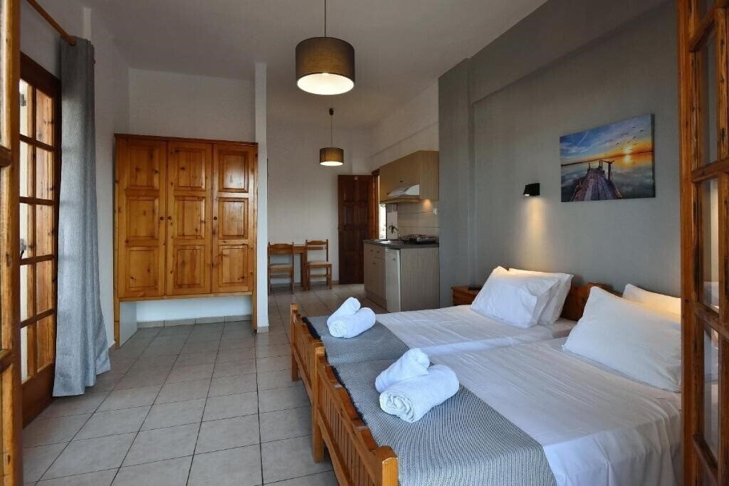 Картинка Mari Evans Apartments 3*