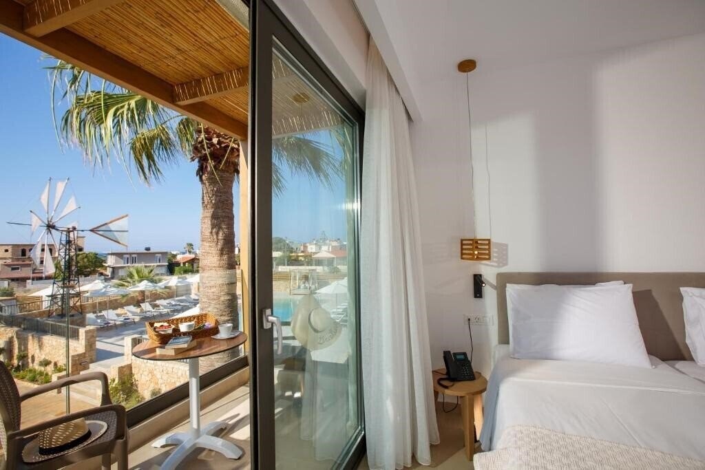 Фото Aloe Boutique Hotel Powered by Anissa Beach 4*