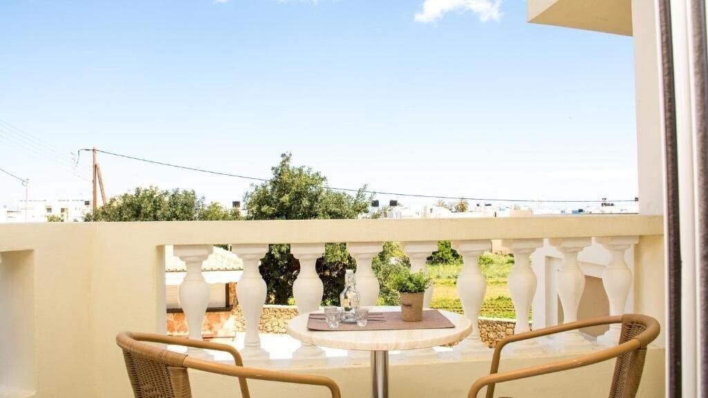 Фото Villa Aphrodite Apartments & Studios 3*