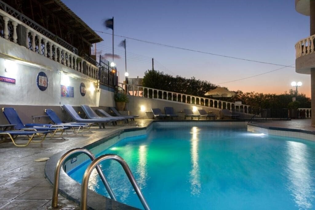 Отель Marina Villa 3*