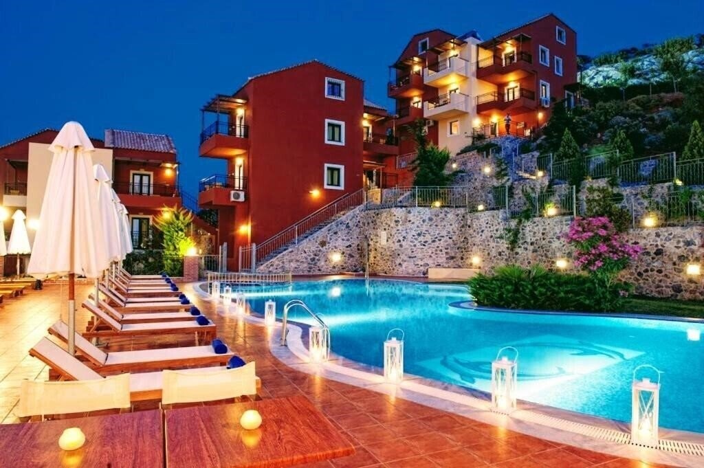 Готель Ippoliti Village 3*