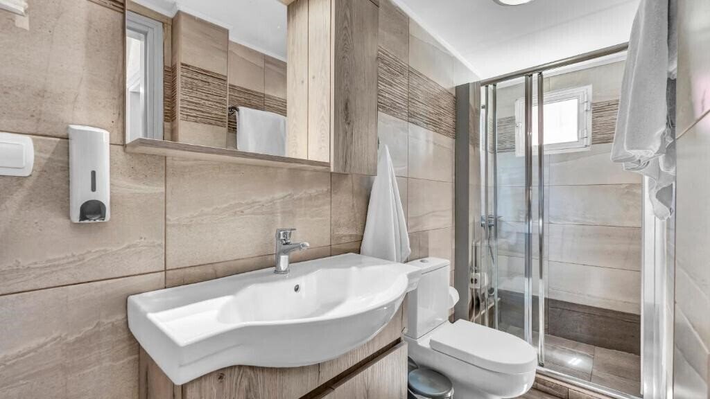 Фотографія Erato Hotel 3*