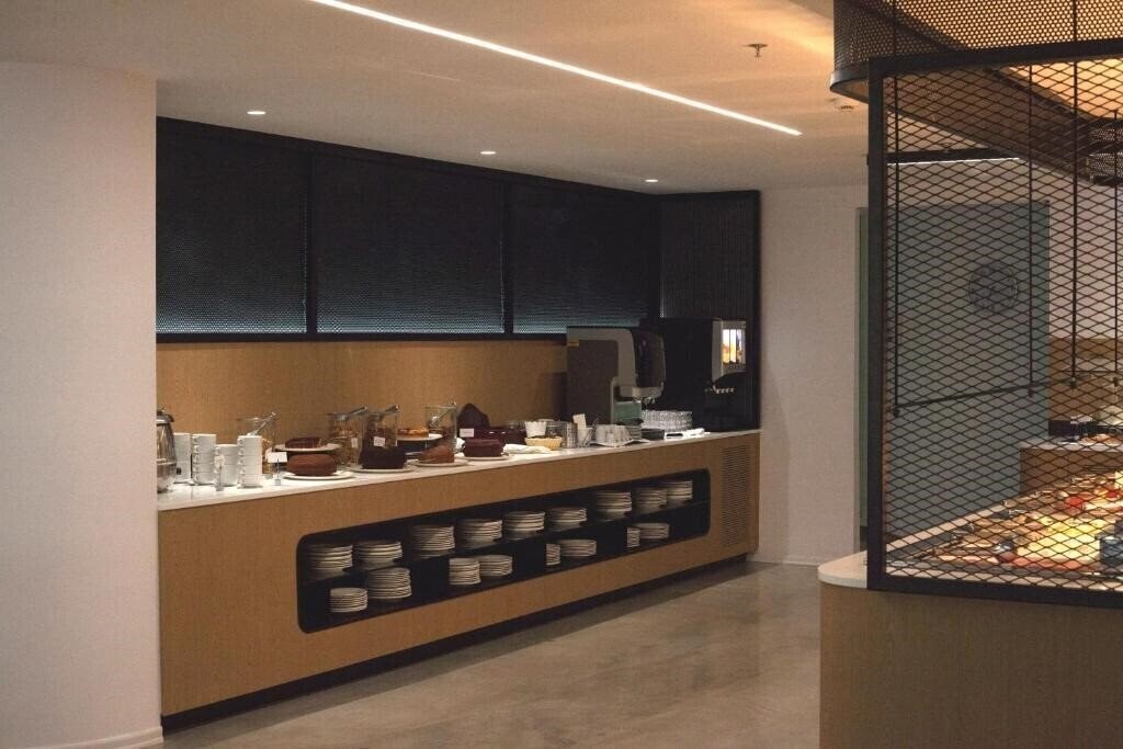 Картинка Capsis Astoria Hotel 4*