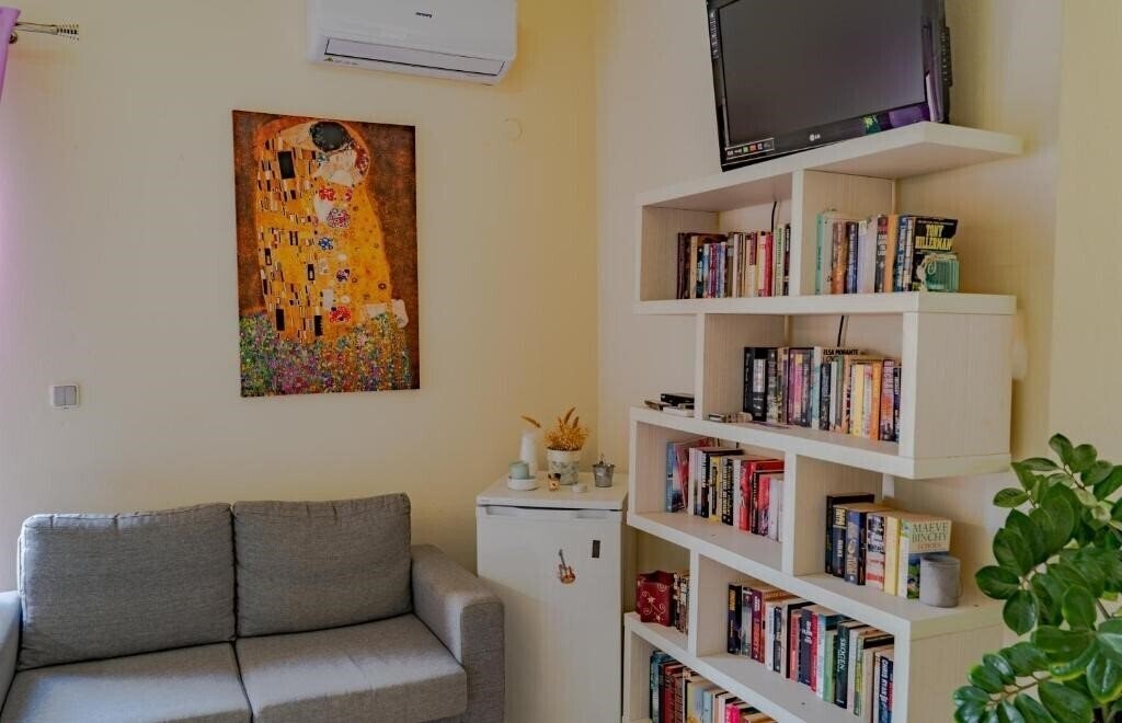 Изображение Saint Tropez Studios 3*