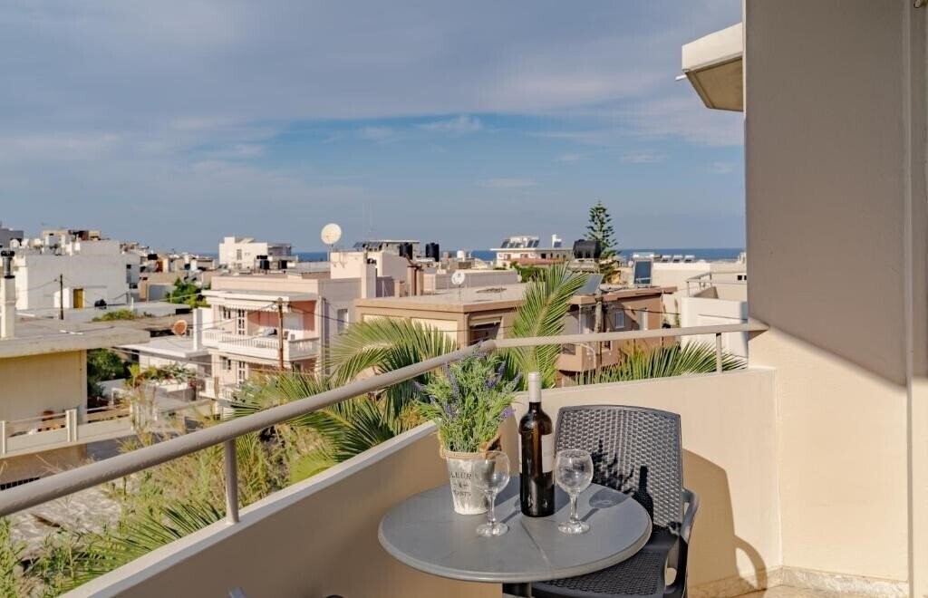 Картинка Saint Tropez Studios 3*