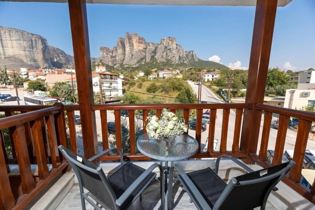 Фото Famissi Hotel 3*