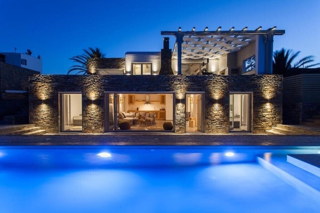Готель Myconian Platinum Villa 4*