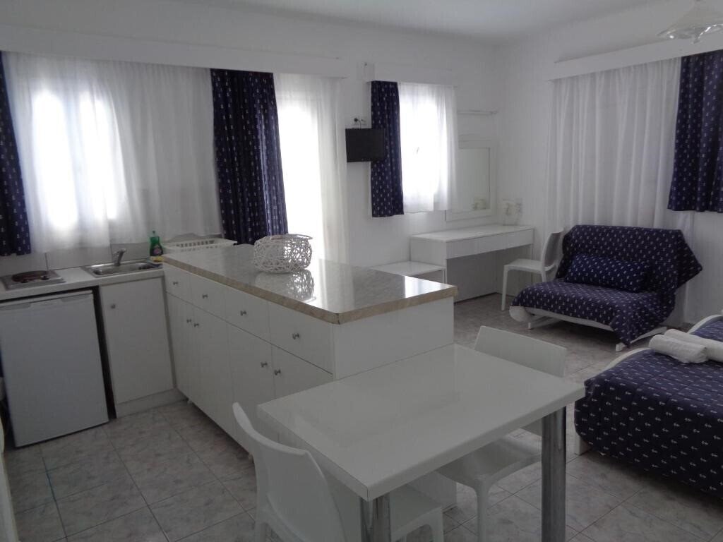 Фотография Blue & White Studios & Apartments 3*