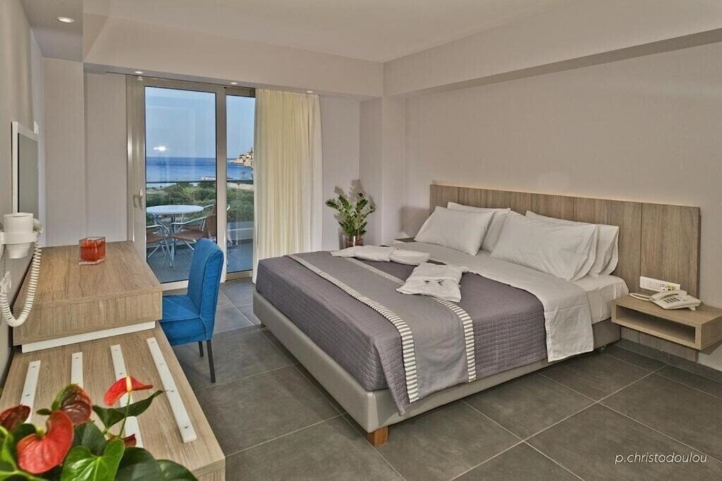 Изображение Parasol Luxury Hotel & Suites 4*