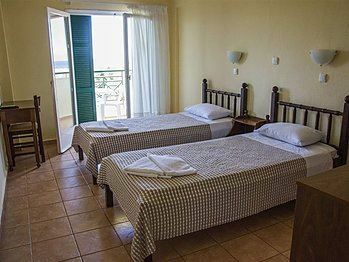 Фотографія Julia Hotel 3*