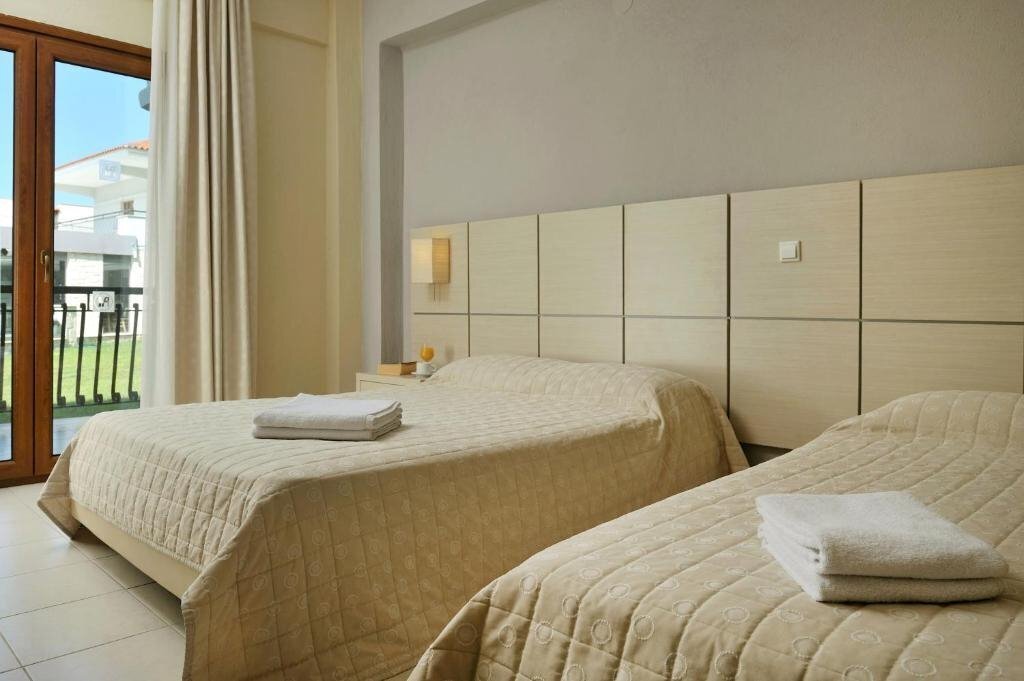 Фотографія Aristotelis Hotel 2*