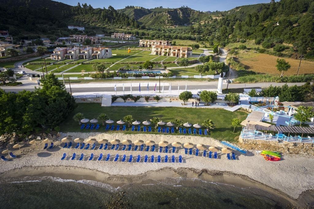 Отель Nefeli Luxury Villas 4*