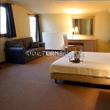 Отель Four Season 3*