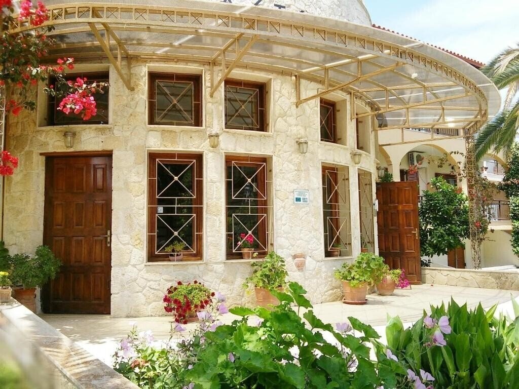 Готель Asteras Hanioti 2*