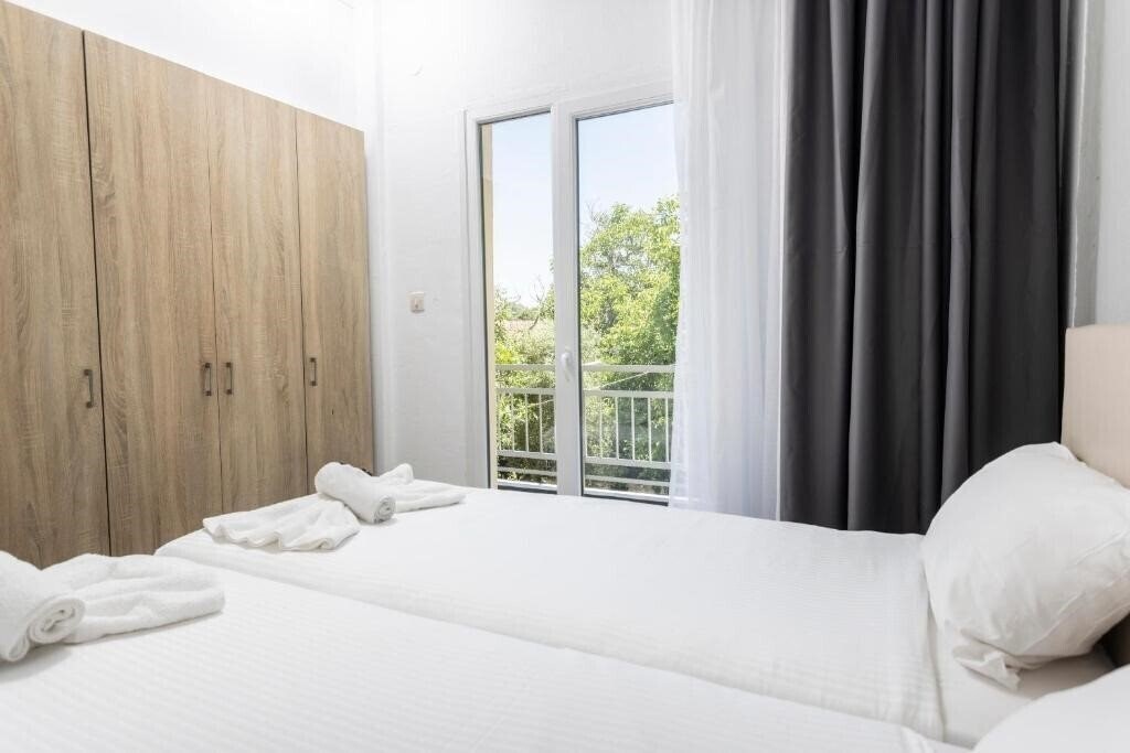 Фото Jenny Siviri 3*