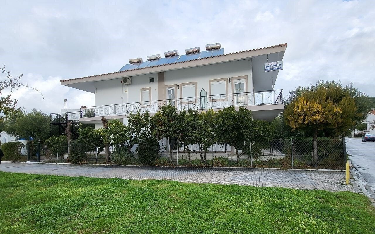 Готель Greek Pride San Giorgio Apartments апартаменты