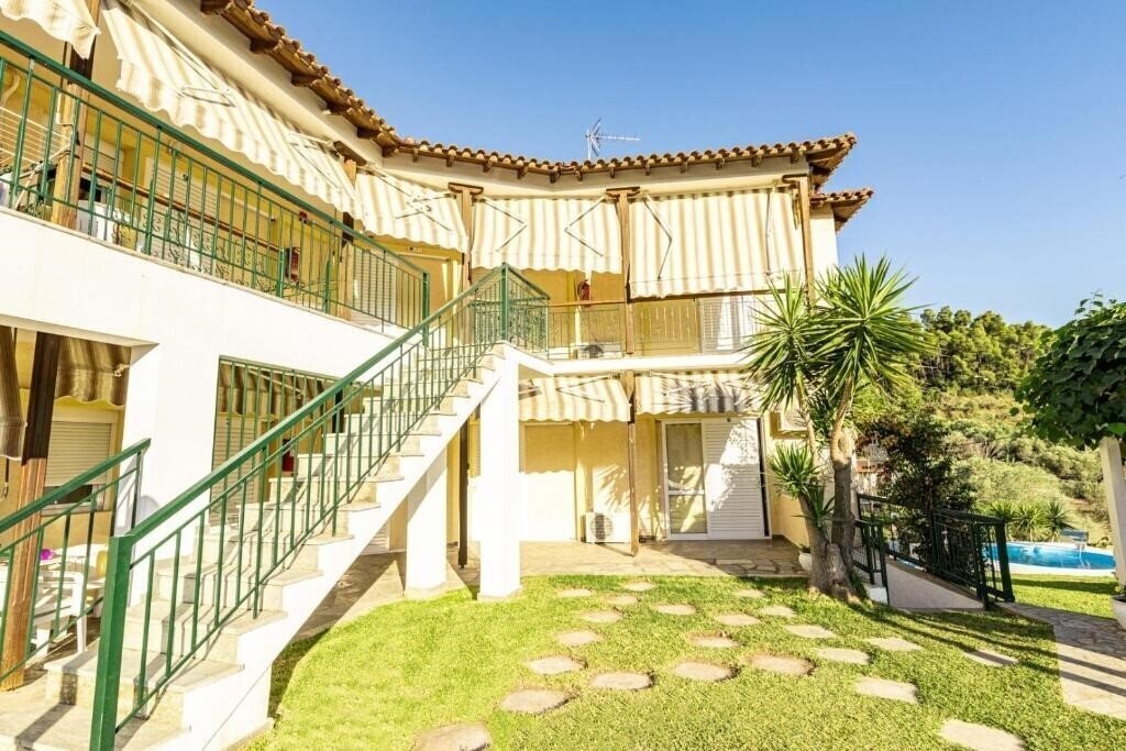 Фото Skioni Studio 3*